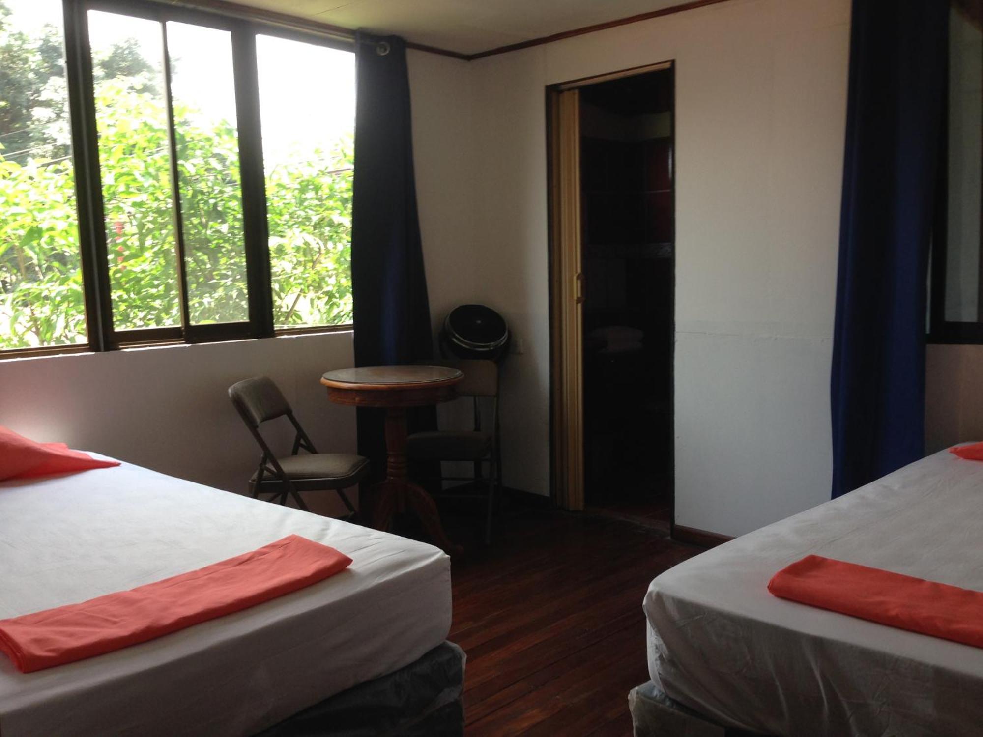 Río Segundo El-Cacique-Guesthouse-Since-2003 מראה חיצוני תמונה